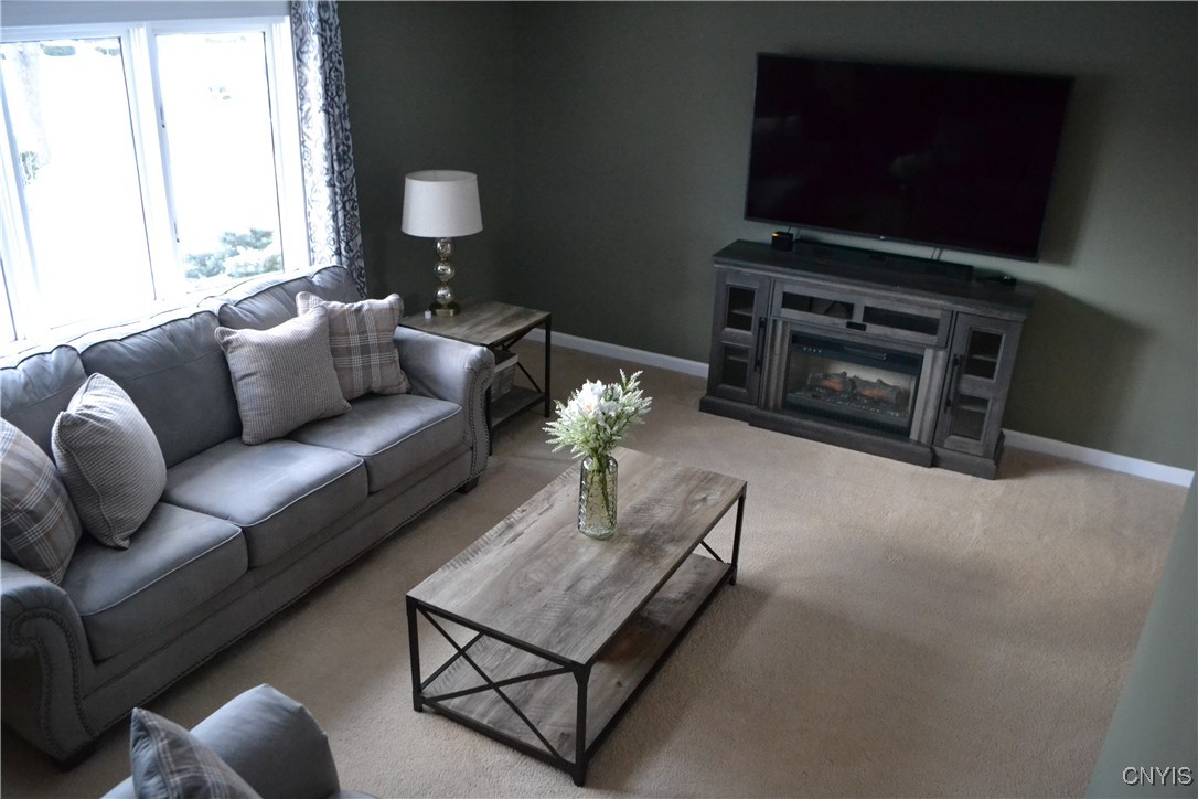 8106 Sloop Drive, Cicero, New York image 6