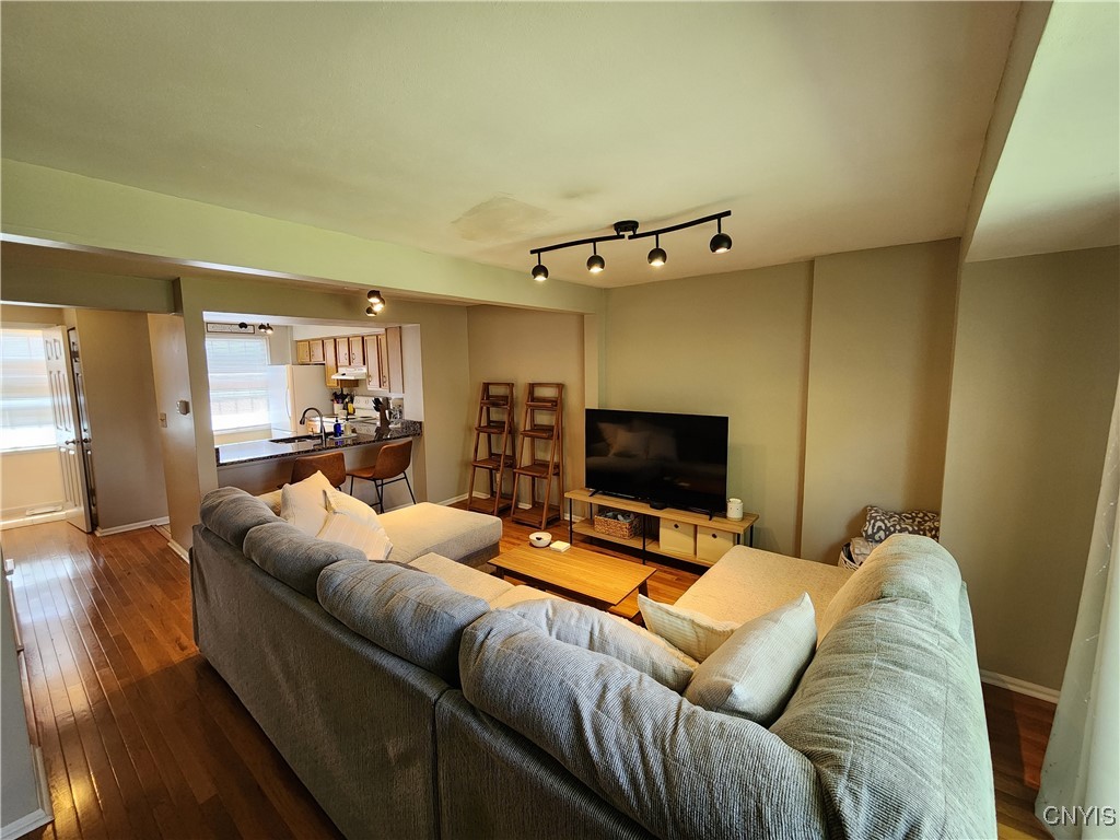 4407 Heritage Drive, Clay, New York image 5