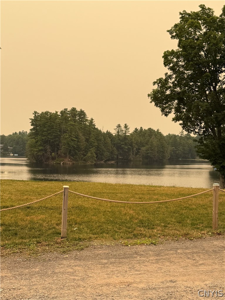 5 Pine Grove Dr
