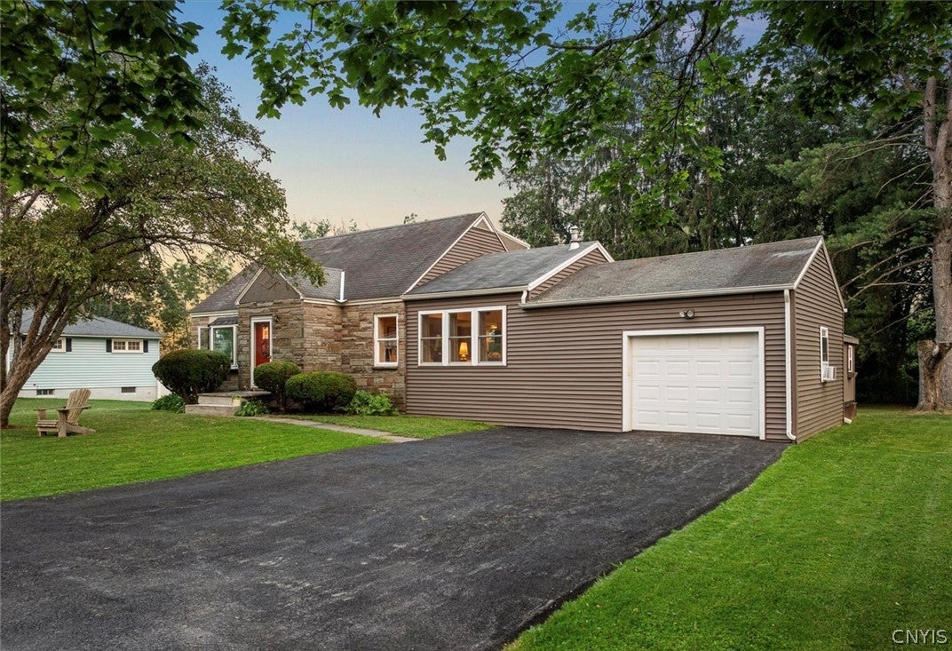 13 Glendale Avenue