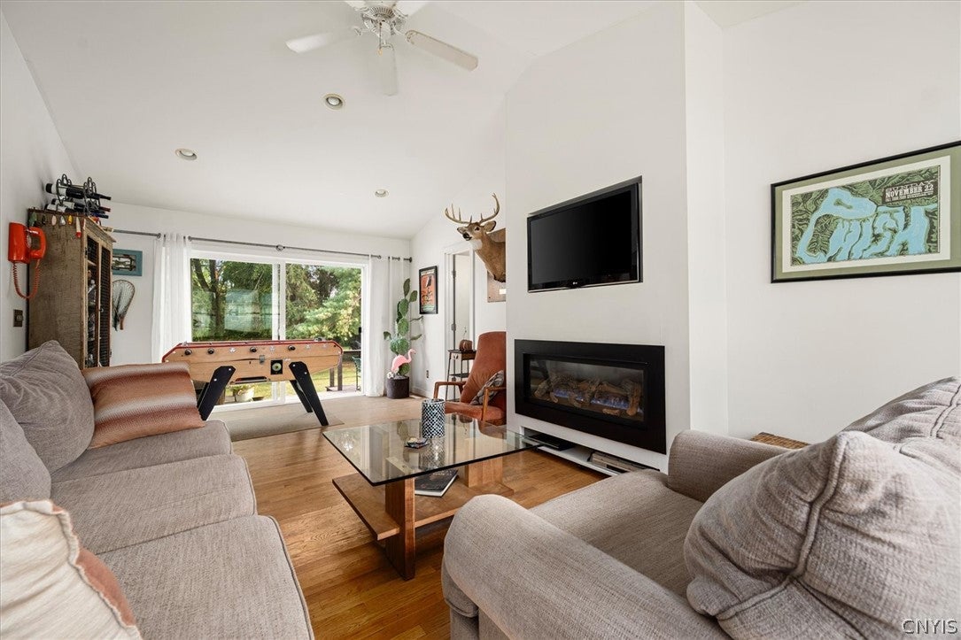 13 Glendale Avenue