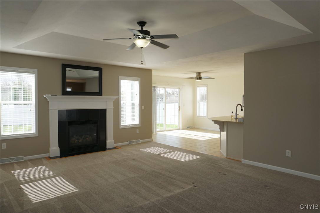 4828 Lighthouse Village Cir Cir, Clay, New York image 7