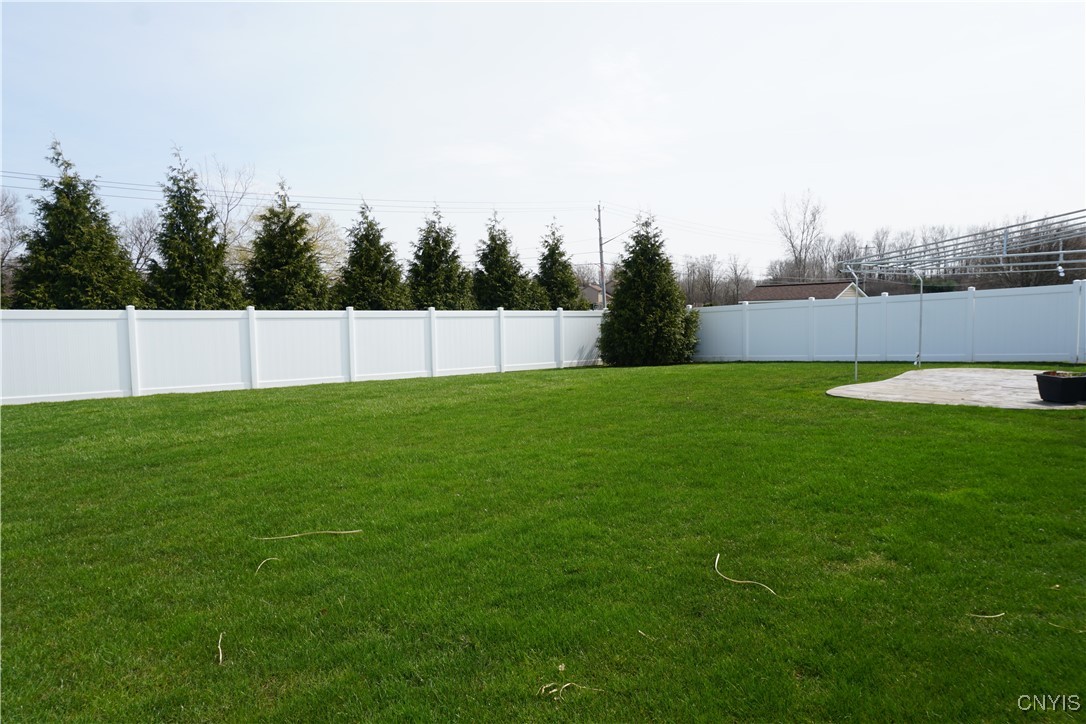 4828 Lighthouse Village Cir Cir, Clay, New York image 39
