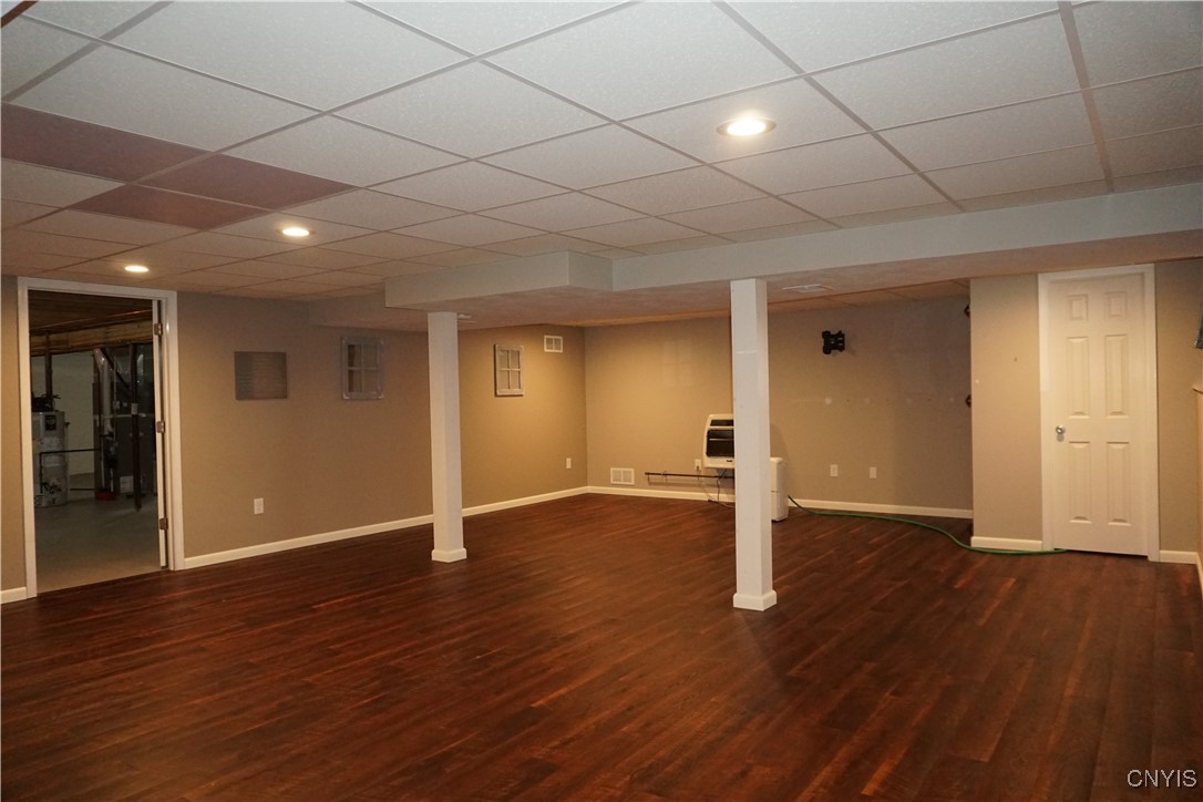 4828 Lighthouse Village Cir Cir, Clay, New York image 32