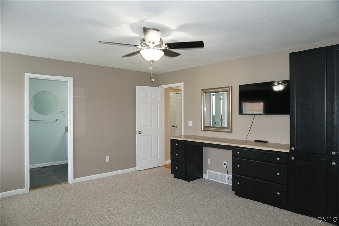4828 Lighthouse Village Cir Cir, Clay, New York image 20