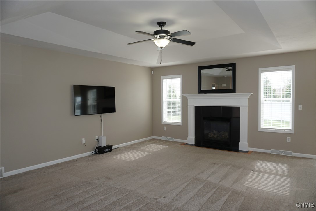 4828 Lighthouse Village Cir Cir, Clay, New York image 8