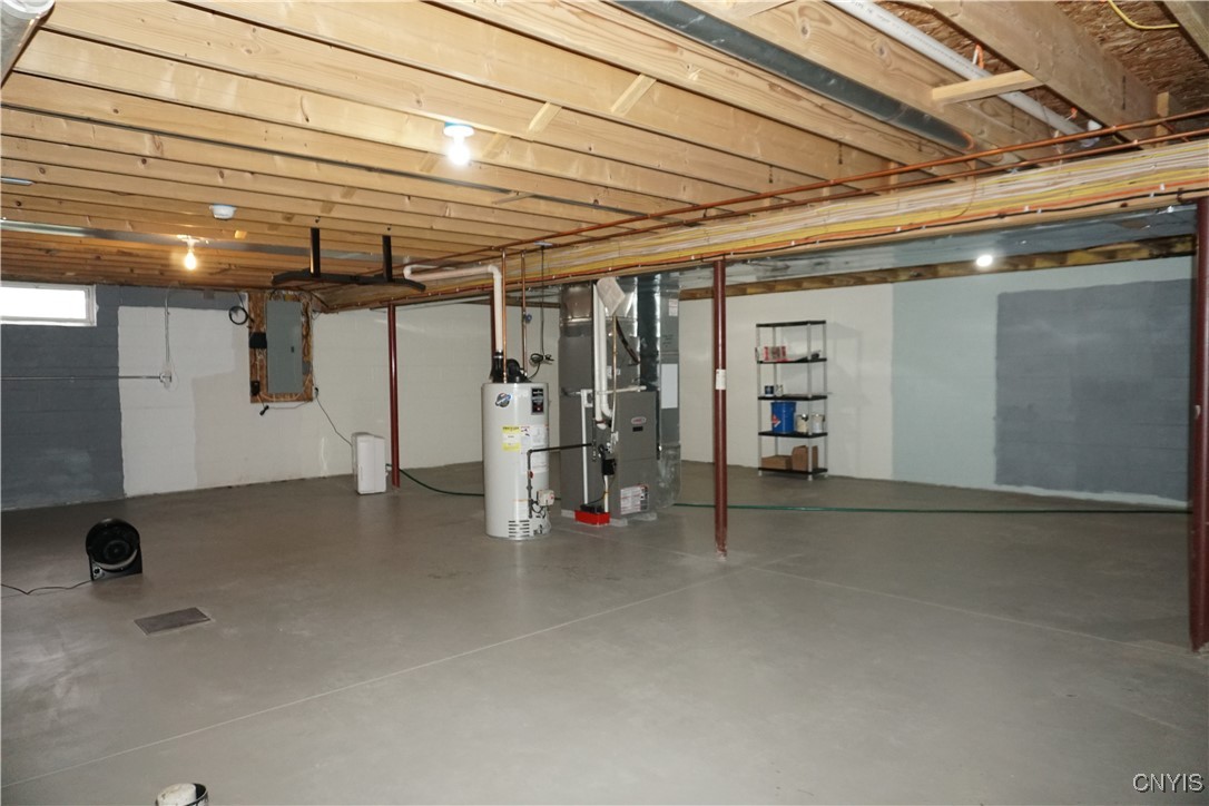 4828 Lighthouse Village Cir Cir, Clay, New York image 36