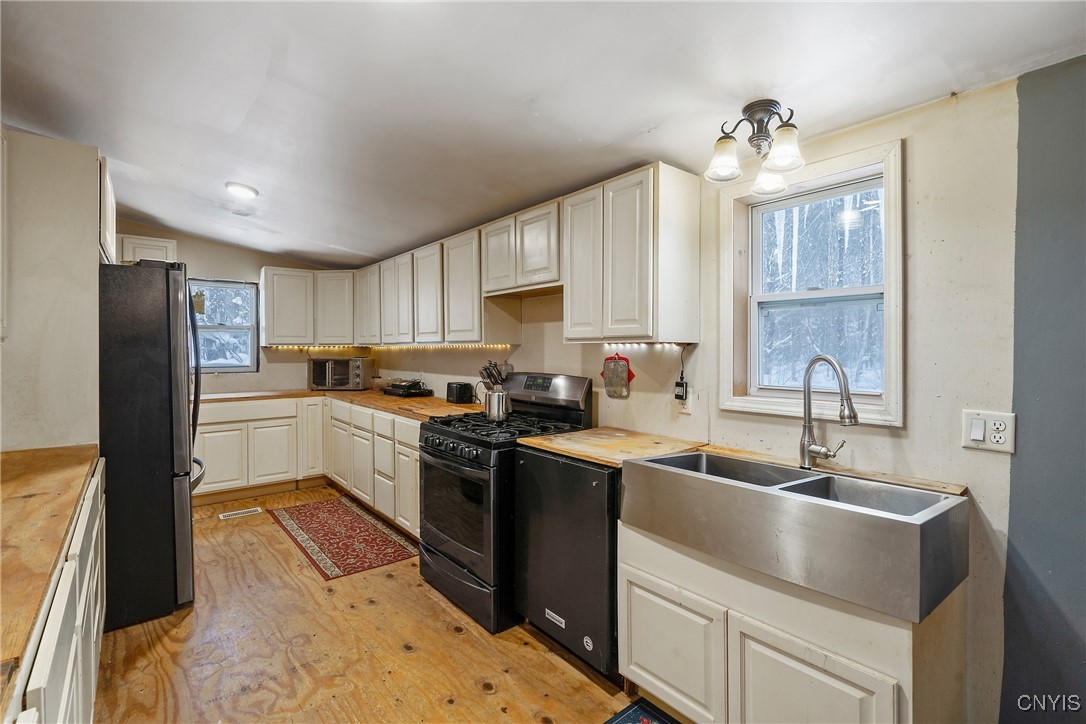 200 Sparhawk Road, Parish, New York image 11