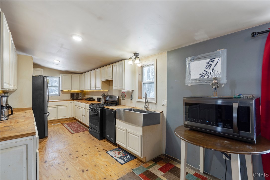 200 Sparhawk Road, Parish, New York image 9