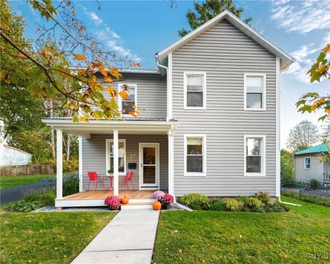 Photo for 37 W Elizabeth Street