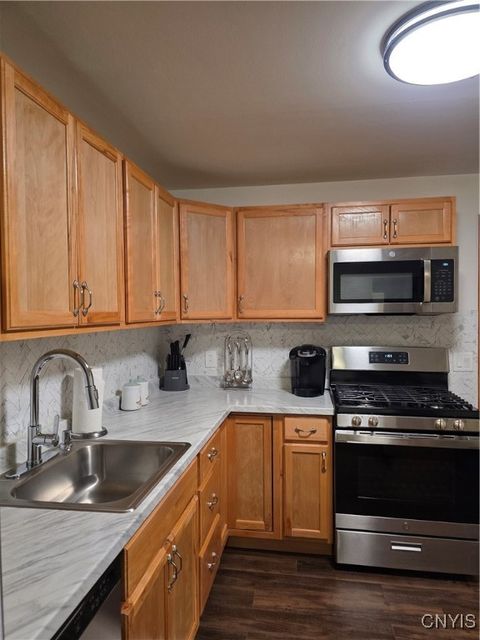 Tiny photo for 515 Locust Drive, Utica, NY 13502 (MLS # S1657509)