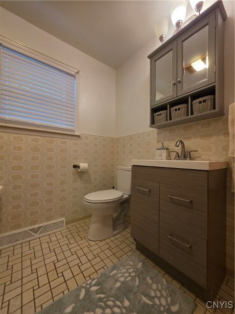 Tiny photo for 515 Locust Drive, Utica, NY 13502 (MLS # S1657509)