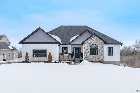 Photo of 15209 Heritage Drive, Clayton, NY 13624 (MLS # S1664854)