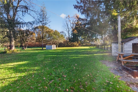 Tiny photo for 5898 Brooklyn Street, Eaton, NY 13334 (MLS # S1724228)