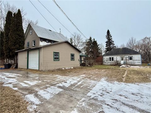 Photo of 12440 Nys Rte 12e, Lyme, NY 13622 (MLS # S1655736)