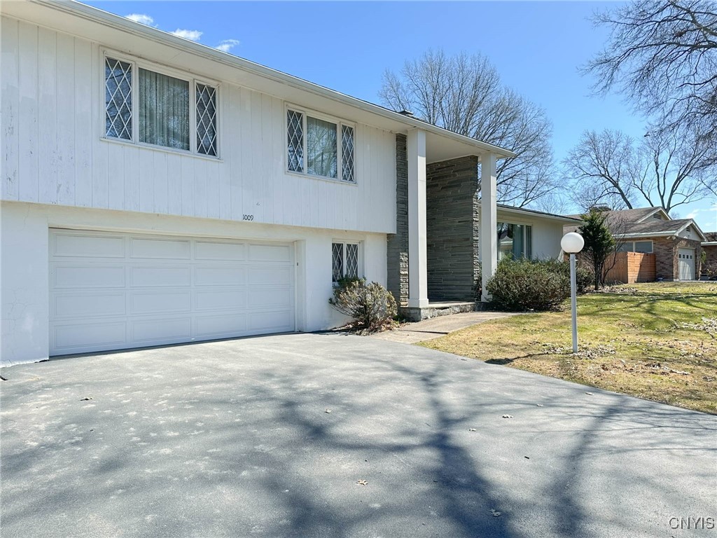 1009 Parkway, Utica, New York image 45