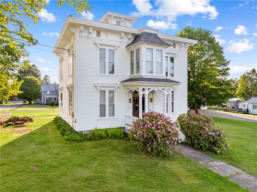 302 Summit Street