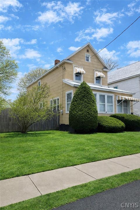 Homes For Sale - 226 Burdick Avenue<br/> Syracuse, NY 13208