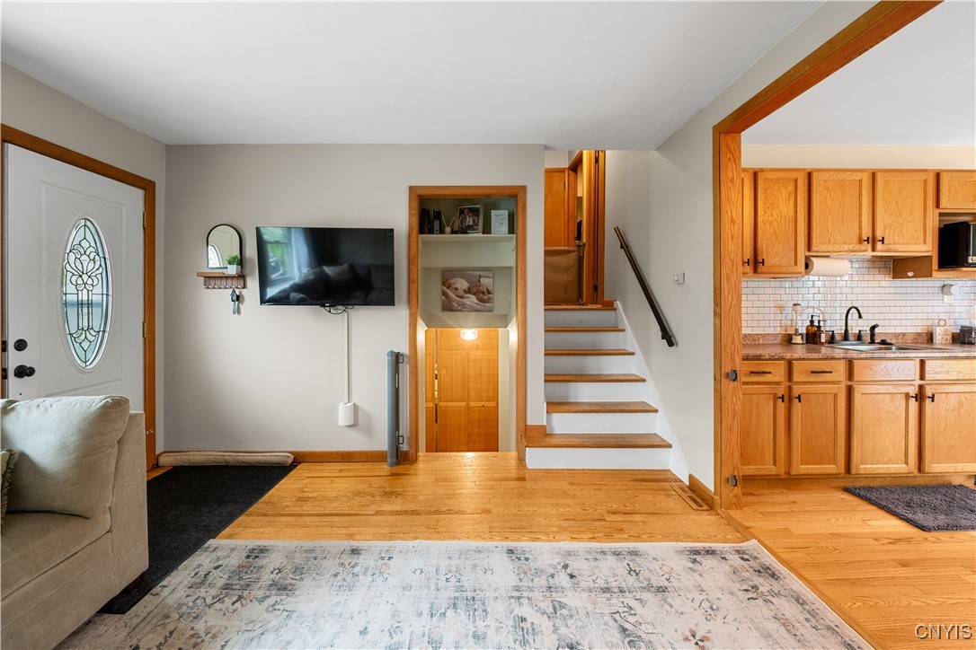 513 Fay Lane, Manlius, New York image 8