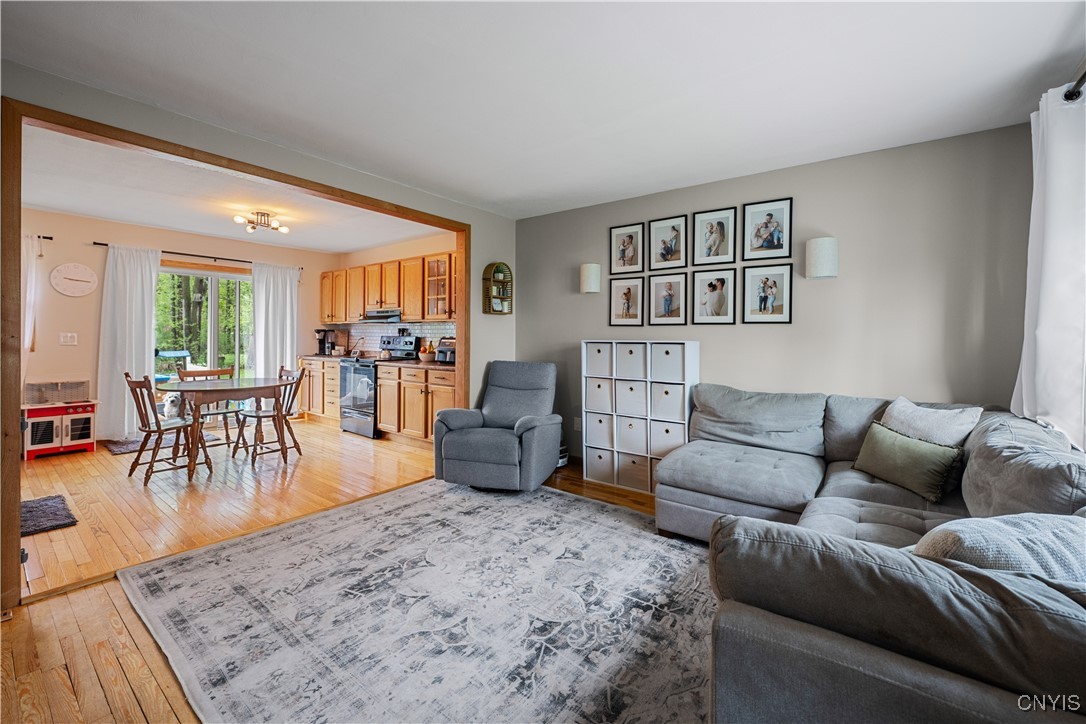 513 Fay Lane, Manlius, New York image 7