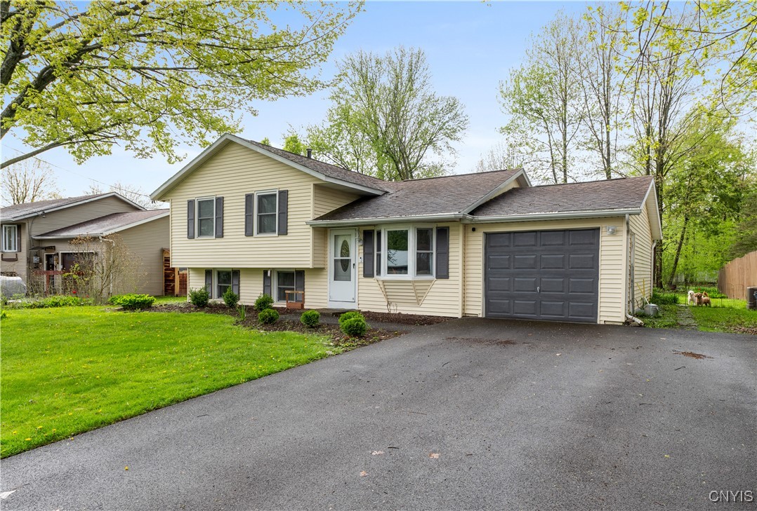 513 Fay Lane, Manlius, New York image 2