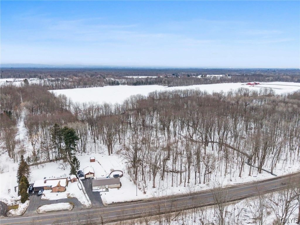 Photo of 7132 State Route 31 St, Cicero, NY 13039 (MLS # S1665646)