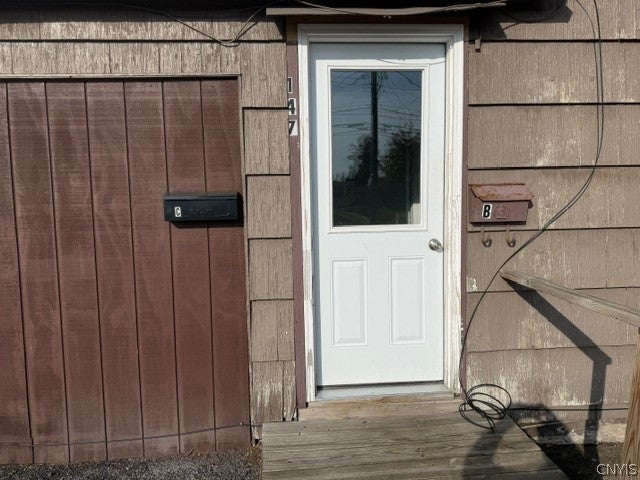 147 E Main St Street