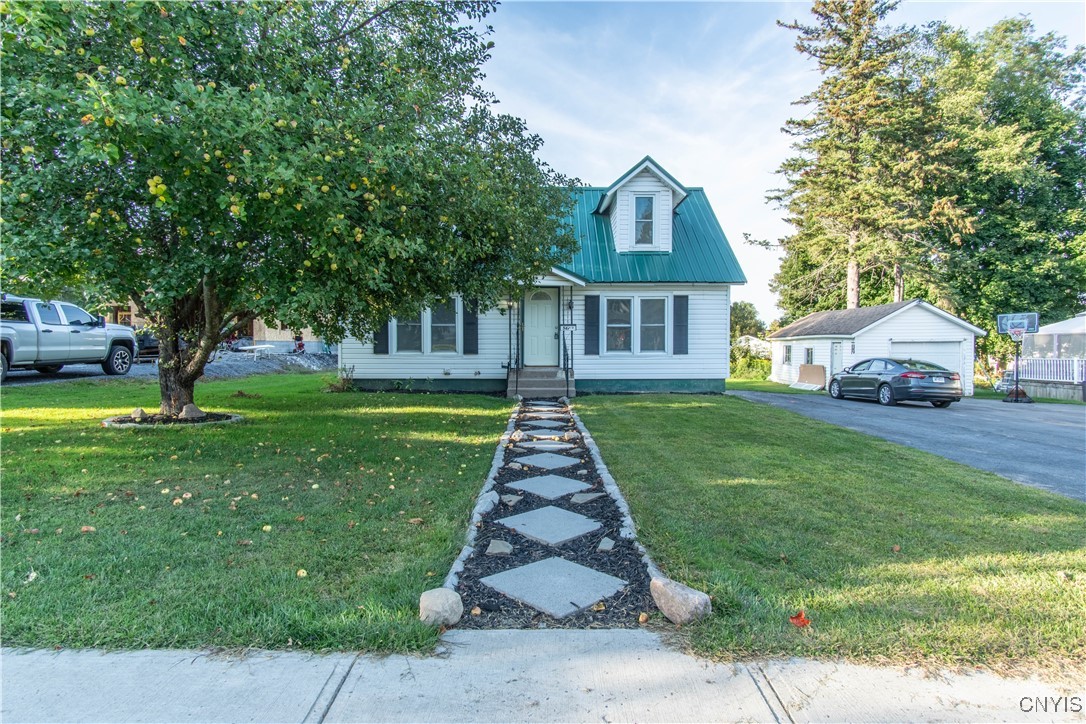86 1/2 Champion Street