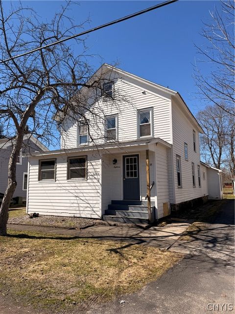 18 White Street Clark Mills NY 13321