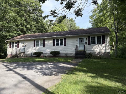Apartment For Rent - 300A Verona Street<br/> Oneida, NY 13421