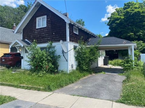 Homes For Sale - 106 Seward Street<br/> Syracuse, NY 13203