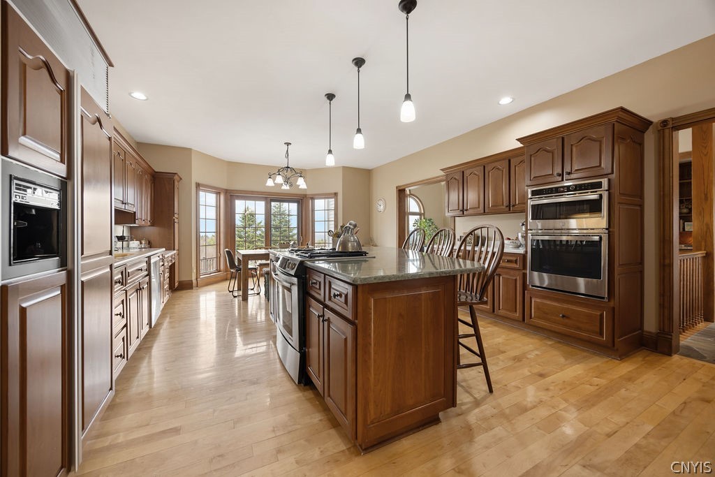 7603 Windsbury Circle