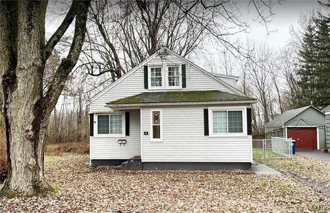 Photo of 6 Curtis Avenue, Lysander, NY 13027 (MLS # S1660928)