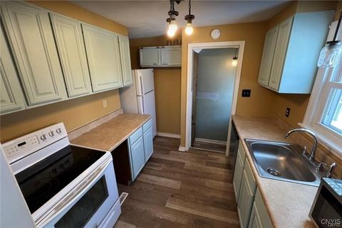 Tiny photo for 6 Curtis Avenue, Lysander, NY 13027 (MLS # S1660928)