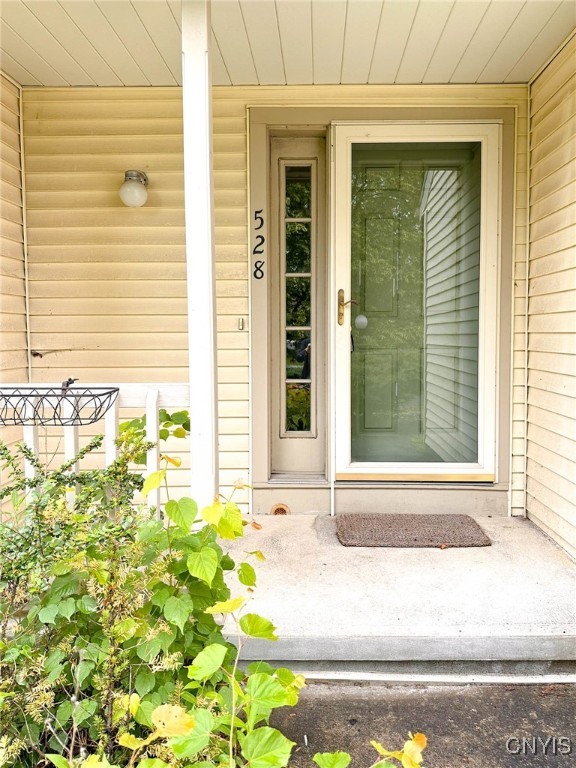 528 Meadow Drive