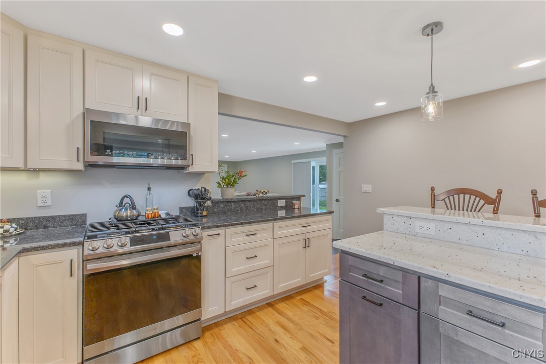 102 Patricia Lane, Manlius, New York image 14
