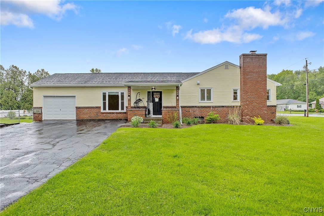 102 Patricia Lane, Manlius, New York image 38