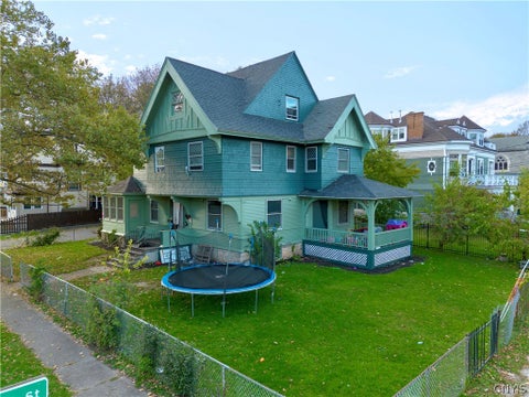 Photo of 1830 S Salina Street, Syracuse, NY 13205 (MLS # S1724663)