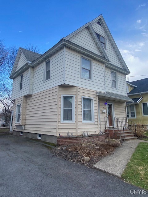24 Warren Avenue, Auburn, New York image 1