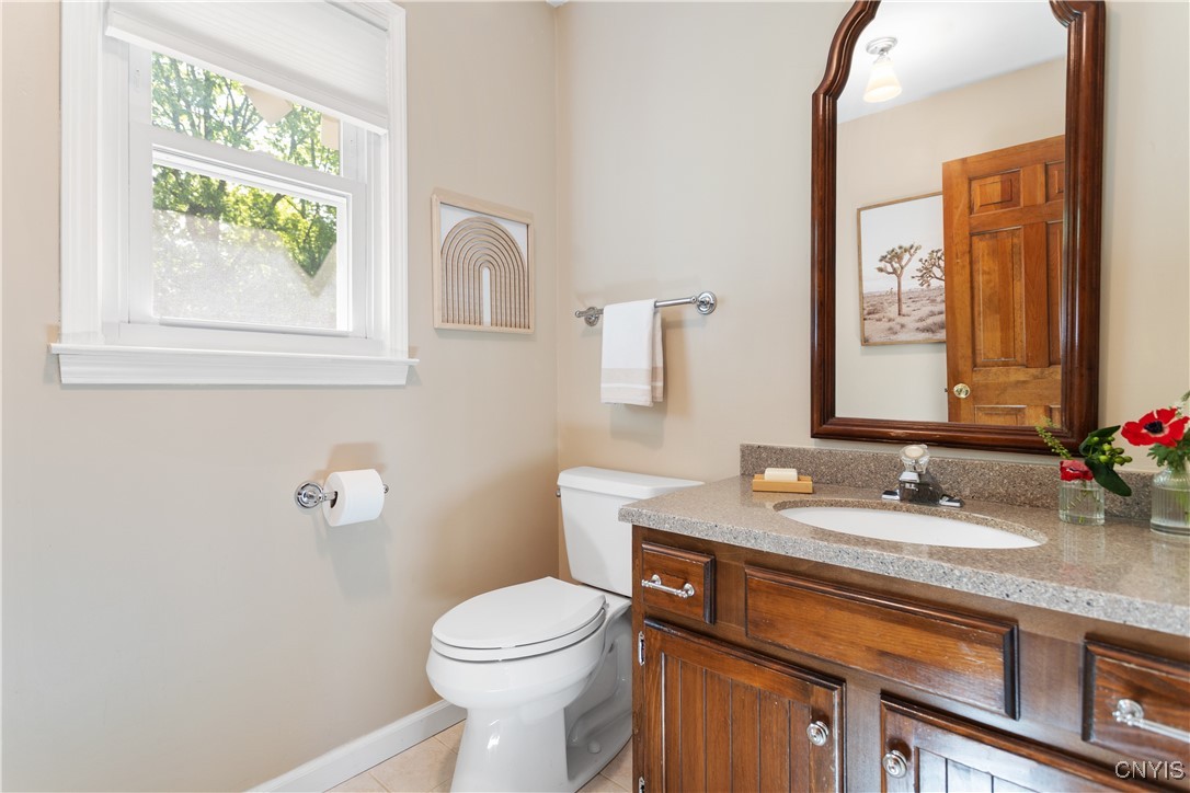 8178 Old Sunridge Drive, Manlius, New York image 20