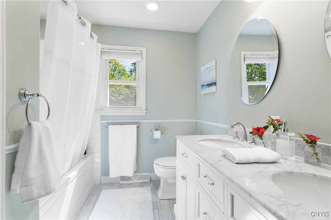 8178 Old Sunridge Drive, Manlius, New York image 28