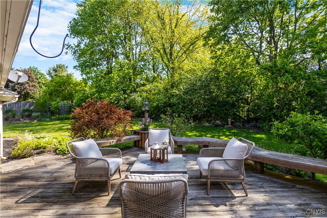 8178 Old Sunridge Drive, Manlius, New York image 40