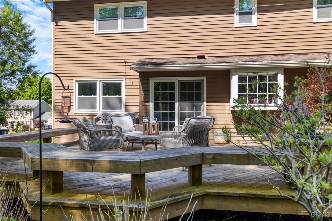8178 Old Sunridge Drive, Manlius, New York image 43