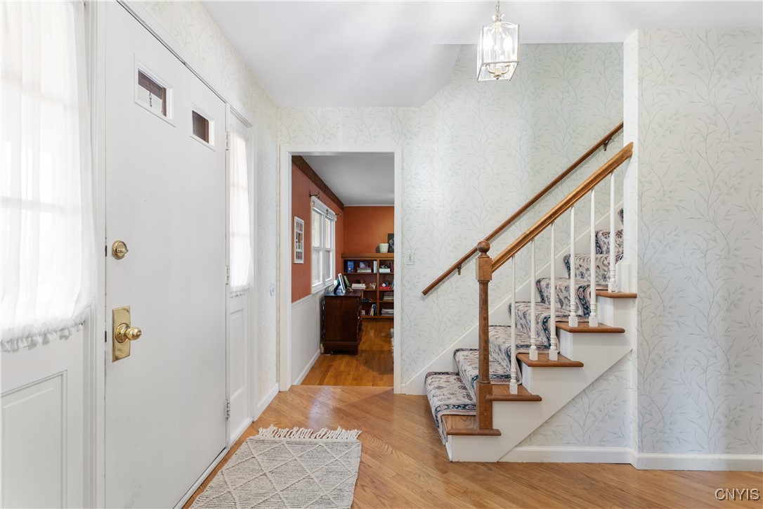 8178 Old Sunridge Drive, Manlius, New York image 7