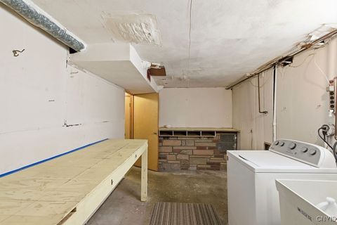 Tiny photo for 705 7th North Street, Salina, NY 13088 (MLS # S1655263)