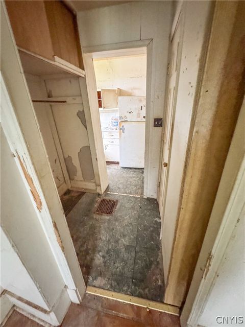 Tiny photo for 18 Baker Avenue, Auburn, NY 13021 (MLS # S1683007)