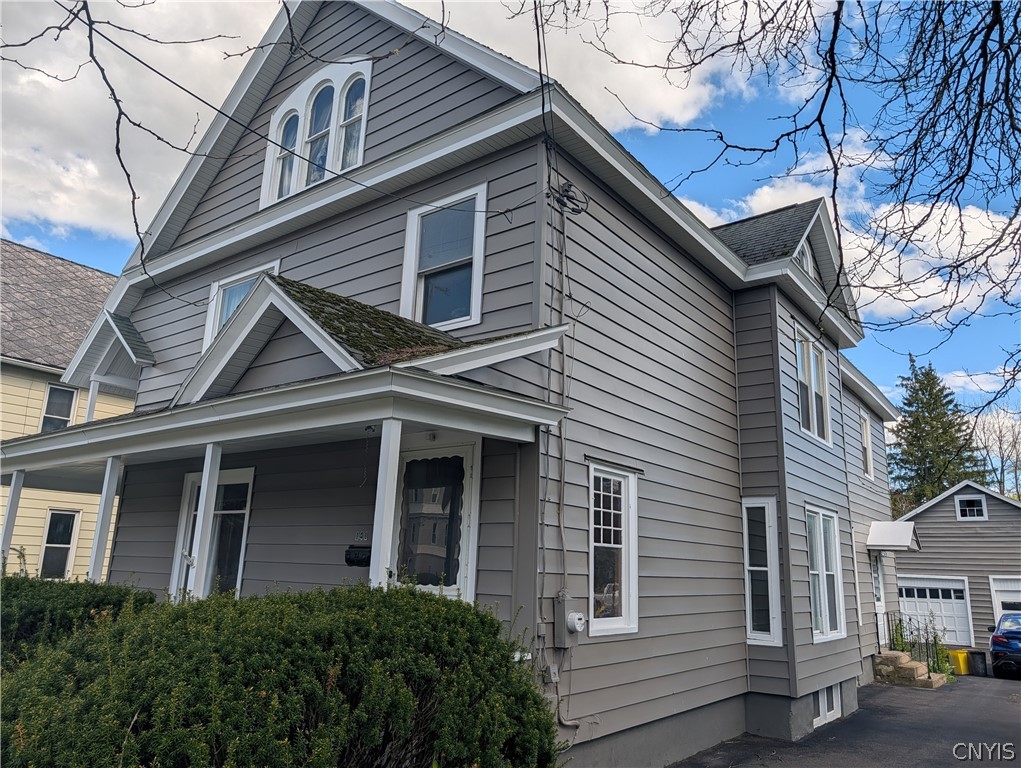 141 Tompkins Street