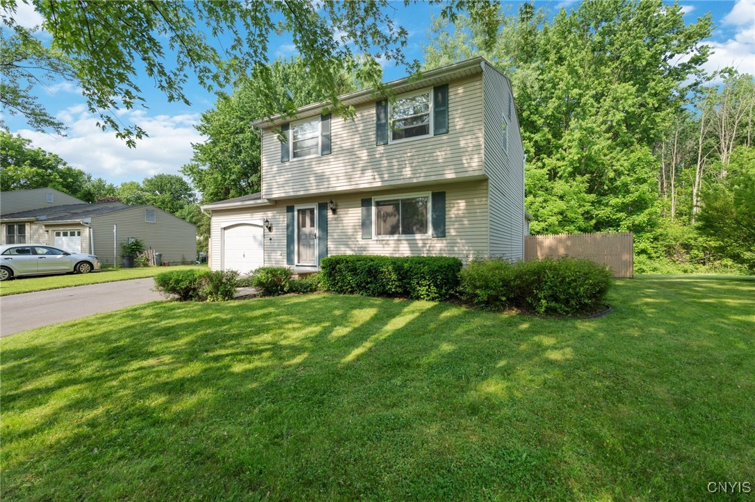 4287 Stepping Stone Lane, Clay, New York image 2