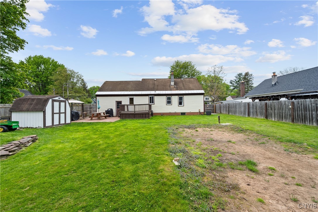 203 Forest Drive, Cicero, New York image 34
