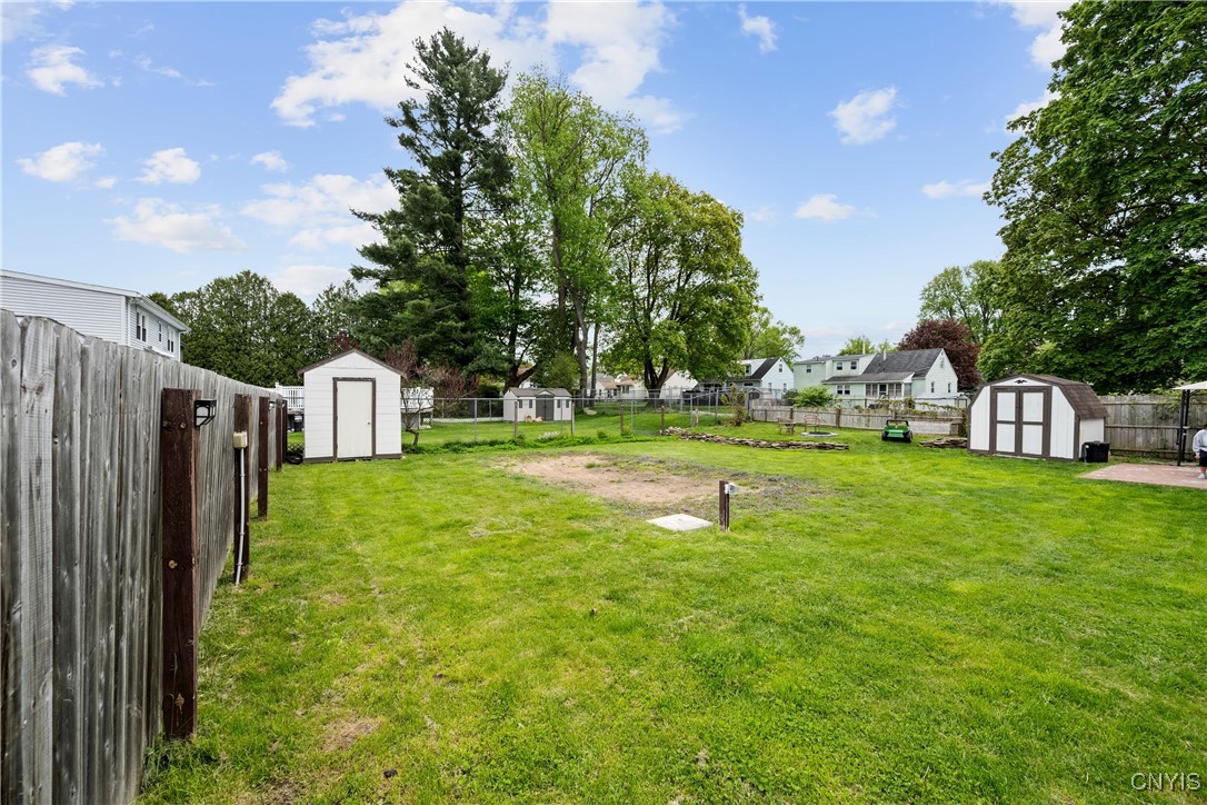 203 Forest Drive, Cicero, New York image 31